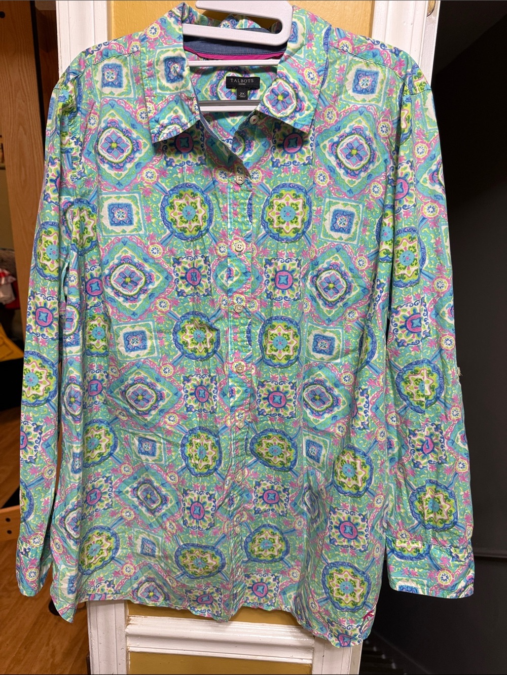 Talbots 100% Cotton Floral-Paisley Button Front Blouse in Pink,Blue & Green Plus